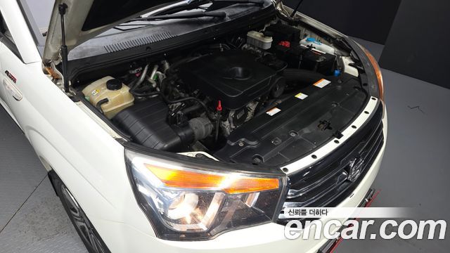 KG Mobility (SsangYong) Korando Turismo 4WD GT 9-seater 2014 — фото 6