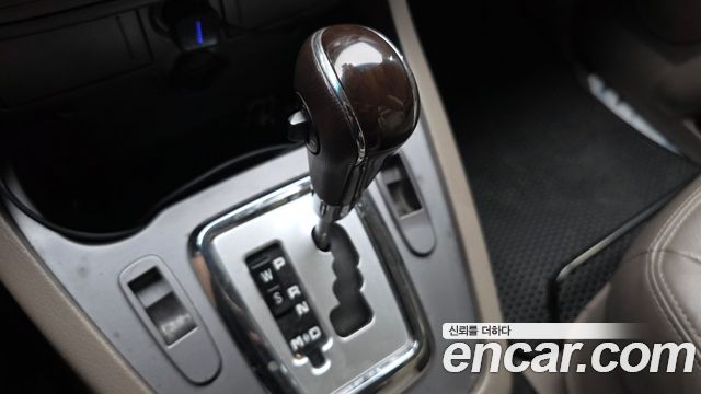 KG Mobility (SsangYong) Korando Turismo 4WD GT 9-seater 2014 — фото 9