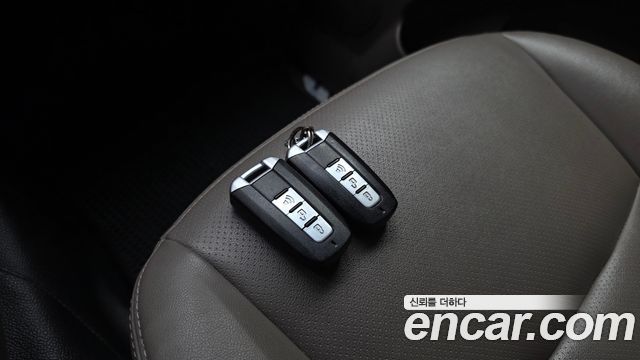 KG Mobility (SsangYong) Korando Turismo 4WD GT 9-seater 2014 — фото 17