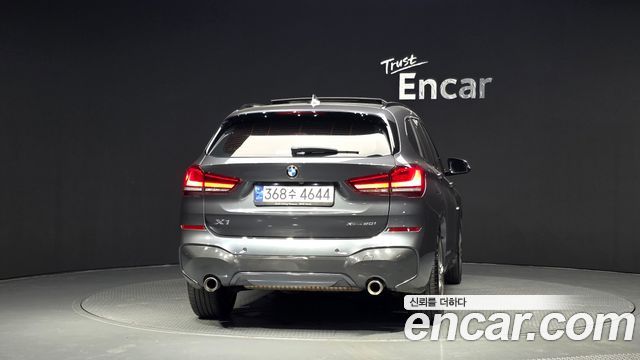 BMW X1 (F48) xDrive 20i M Sport 2022 — фото 4