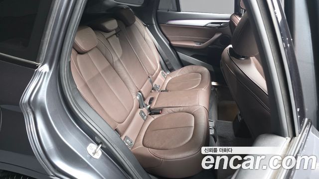 BMW X1 (F48) xDrive 20i M Sport 2022 — фото 12