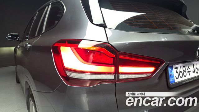 BMW X1 (F48) xDrive 20i M Sport 2022 — фото 23