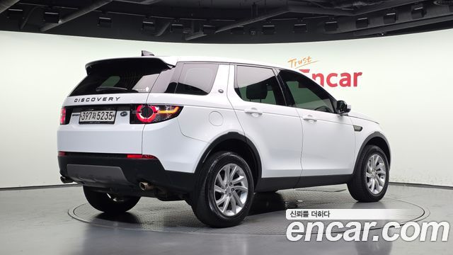 Land Rover Discovery Sport 2.0 TD4 SE 2018 — фото 2