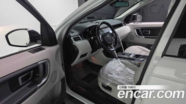 Land Rover Discovery Sport 2.0 TD4 SE 2018 — фото 10