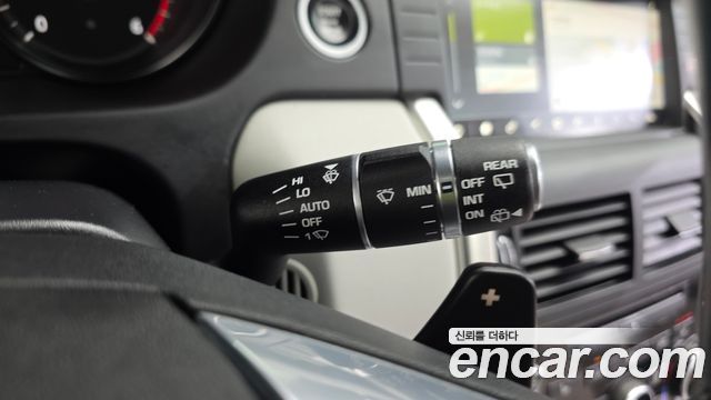 Land Rover Discovery Sport 2.0 TD4 SE 2018 — фото 17