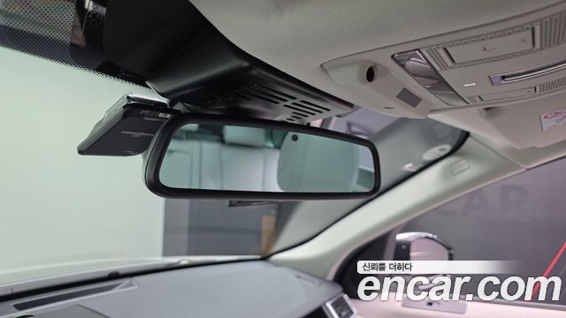 Land Rover Discovery Sport 2.0 TD4 SE 2018 — фото 19