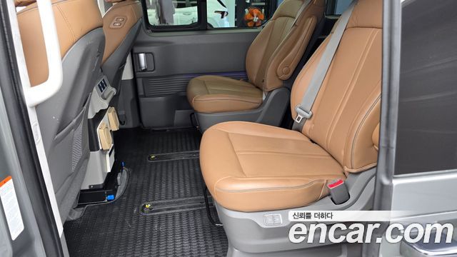Hyundai Staria L3.5 Lounge 9-Seater Inspiration 2023 — фото 26