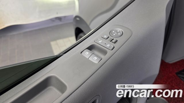 Hyundai Staria L3.5 Lounge 9-Seater Inspiration 2023 — фото 28