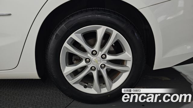 Chevrolet Malibu 1.5 Turbo LTZ 2017 — фото 27