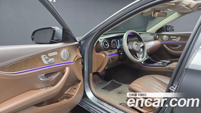Mercedes-Benz E-Class (W213) E300 4MATIC Exclusive 2018 — фото 10