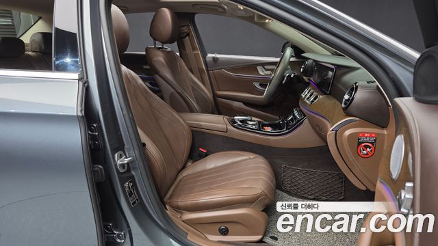 Mercedes-Benz E-Class (W213) E300 4MATIC Exclusive 2018 — фото 11