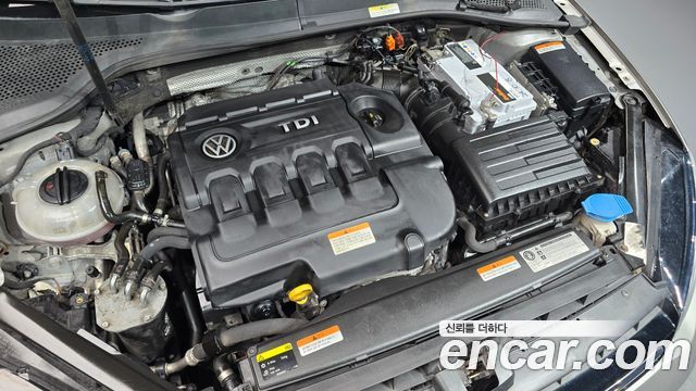 Volkswagen Golf (VII) 2.0 TDI Premium 2014 — фото 6
