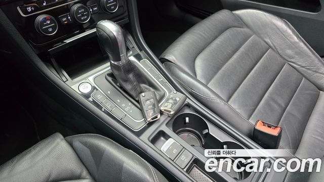 Volkswagen Golf (VII) 2.0 TDI Premium 2014 — фото 9