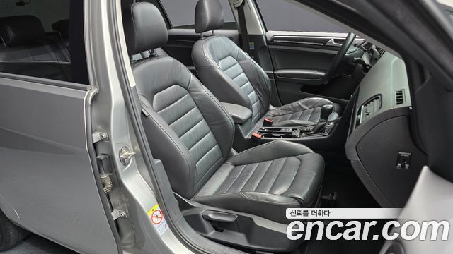 Volkswagen Golf (VII) 2.0 TDI Premium 2014 — фото 12