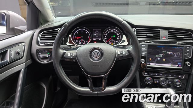 Volkswagen Golf (VII) 2.0 TDI Premium 2014 — фото 13