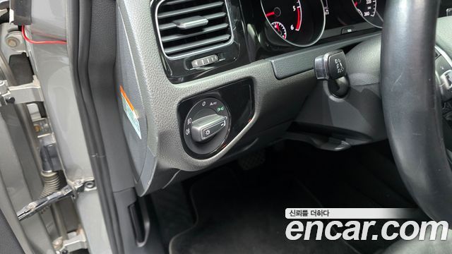 Volkswagen Golf (VII) 2.0 TDI Premium 2014 — фото 17