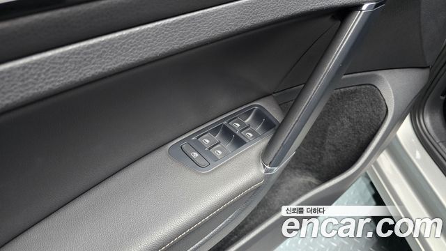 Volkswagen Golf (VII) 2.0 TDI Premium 2014 — фото 19
