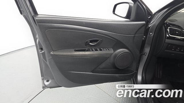 Renault Korea SM3 Neo SE 2016 — фото 24