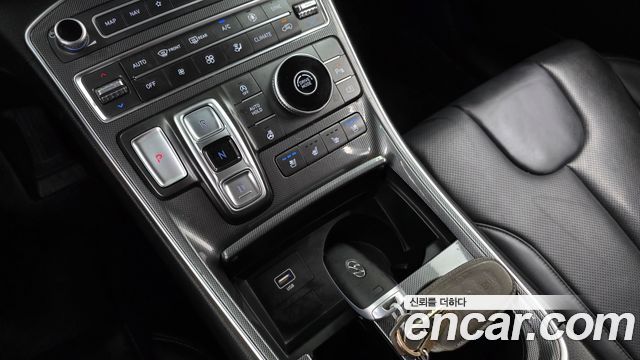 Hyundai Santa Fe Gasoline 2.5T 2WD Prestige 2021 — фото 9