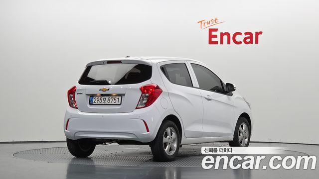 Chevrolet Spark LT 2022 — фото 2
