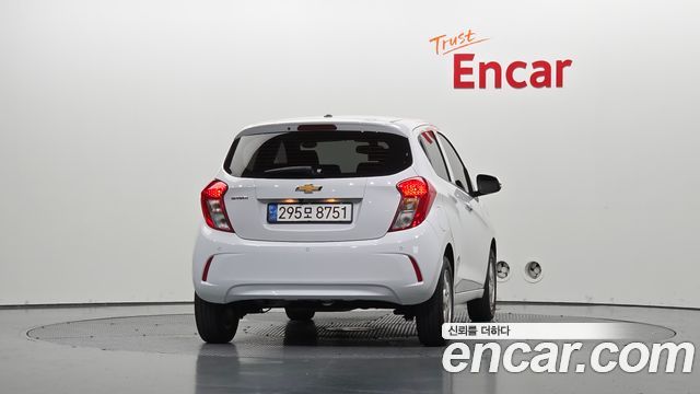 Chevrolet Spark LT 2022 — фото 4