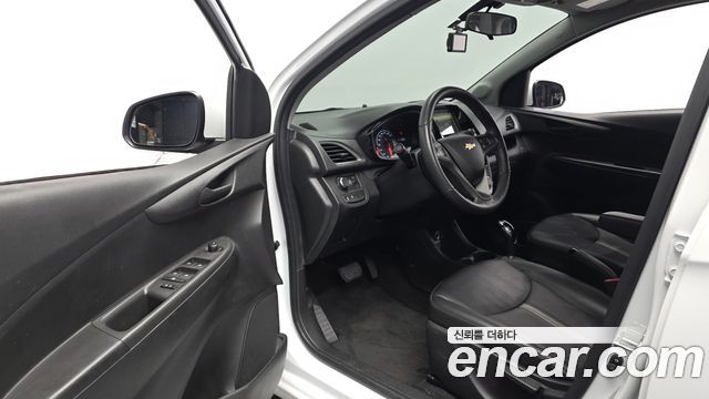 Chevrolet Spark LT 2022 — фото 10