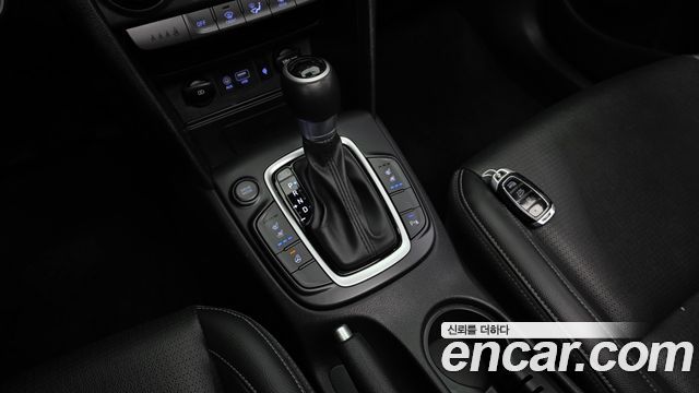 Hyundai Kona 1.6 Turbo 2WD Premium 2020 — фото 9