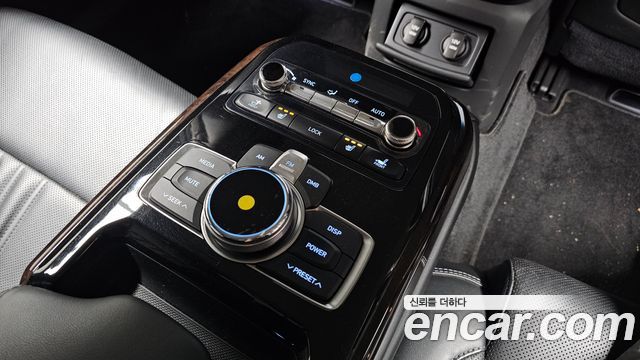 Genesis EQ900 3.8 GDI Luxury 2016 — фото 27