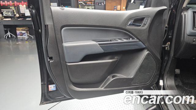 Chevrolet Real New Colorado 3.6 Z71-X 4WD 2021 — фото 24