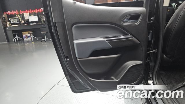 Chevrolet Real New Colorado 3.6 Z71-X 4WD 2021 — фото 25