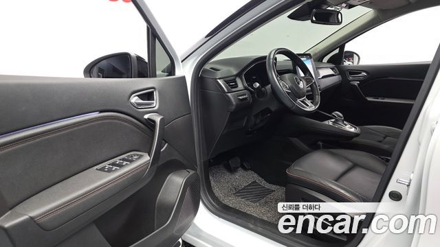Renault Korea Captur 1.3 TCe Edition Paris 2020 — фото 10