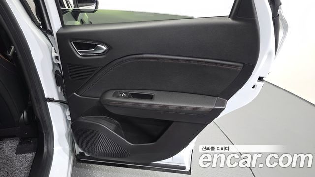 Renault Korea Captur 1.3 TCe Edition Paris 2020 — фото 25