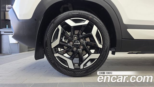 Kia Seltos Gasoline 1.6 Turbo 2WD Signature 2023 — фото 5