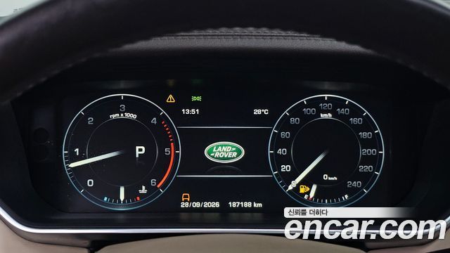 Land Rover Range Rover (IV) 4.4 SDV8 Vogue SE DIESEL 2016 — фото 8