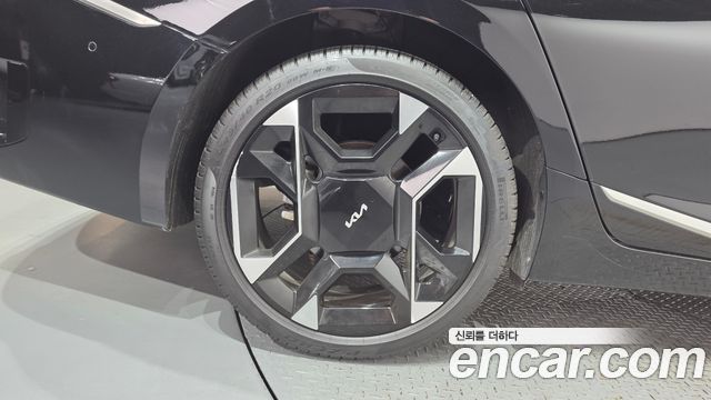 Kia K8 2.5 Gasoline 2WD Signature 2025 — фото 5