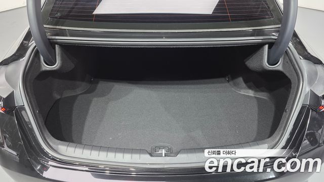 Kia K8 2.5 Gasoline 2WD Signature 2025 — фото 18
