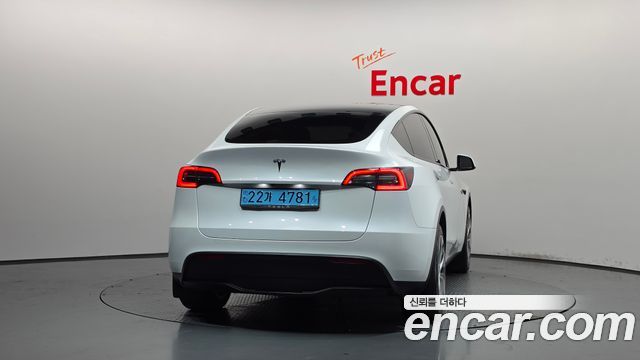Tesla Model Y RWD 2023 — фото 4