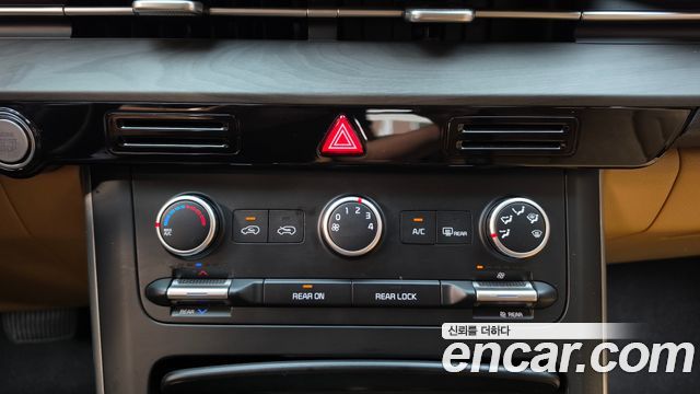 Kia Carnival (IV) Gasoline 9-Seater Prestige 2023 — фото 16