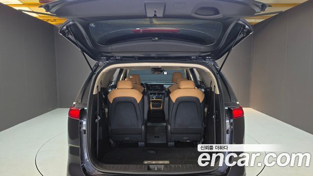 Kia Carnival (IV) Gasoline 9-Seater Prestige 2023 — фото 18