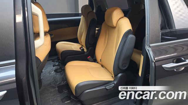 Kia Carnival (IV) Gasoline 9-Seater Prestige 2023 — фото 26