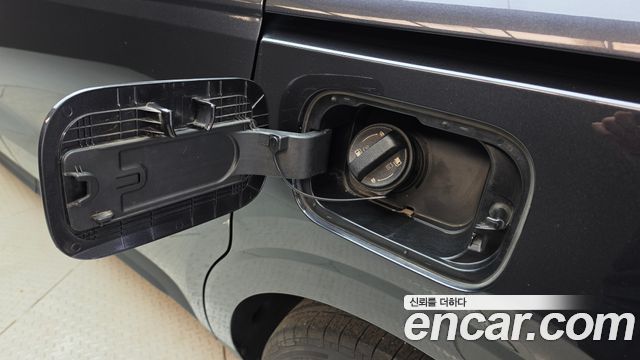 Kia Carnival (IV) Gasoline 9-Seater Prestige 2023 — фото 31