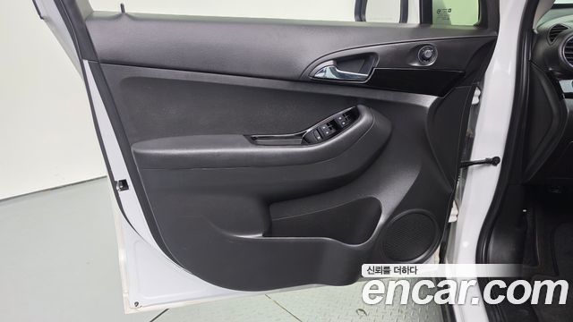 Chevrolet Orlando LPG LT Safety Pack 2017 — фото 24