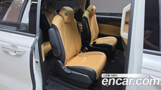 Kia Carnival (IV) Gasoline 9-Seater Noblesse 2023 — фото 11