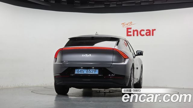 Kia EV6 Long Range Earth 2022 — фото 4
