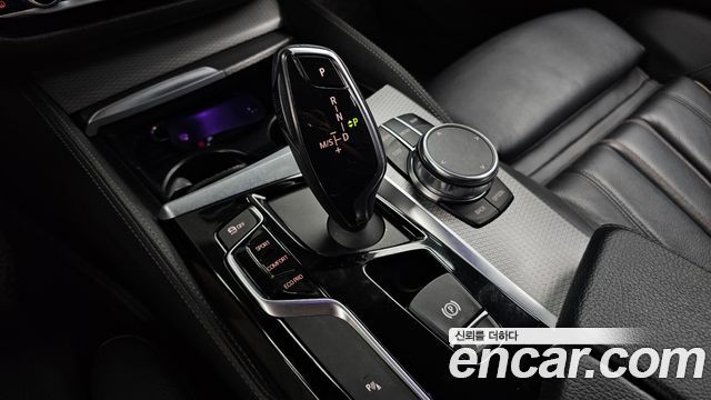 BMW 5 Series (G30) 520d M Sport Special Edition 2018 — фото 9