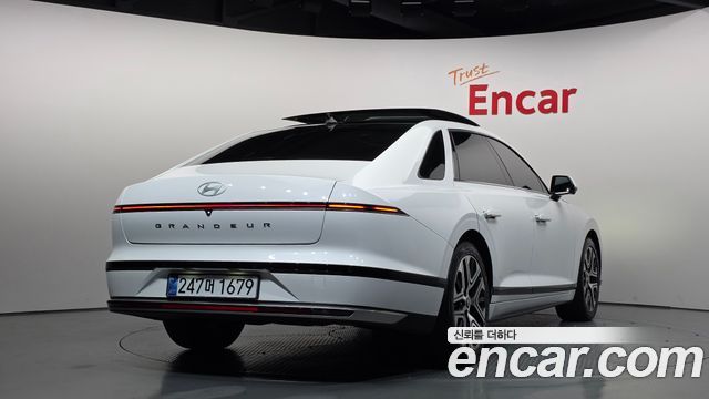 Hyundai Grandeur (GN7) 3.5 LPG 2WD Exclusive 2023 — фото 2