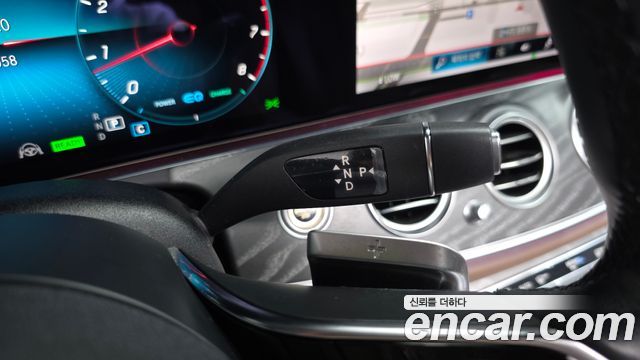 Mercedes-Benz E-Class (W213) E350 4MATIC Exclusive 2023 — фото 9