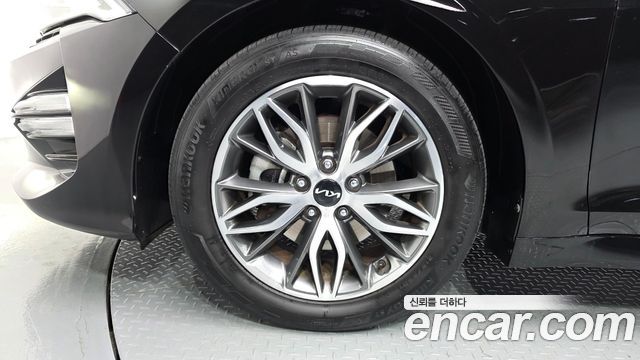 Kia K5 (III) 2.0 Prestige 2022 — фото 5