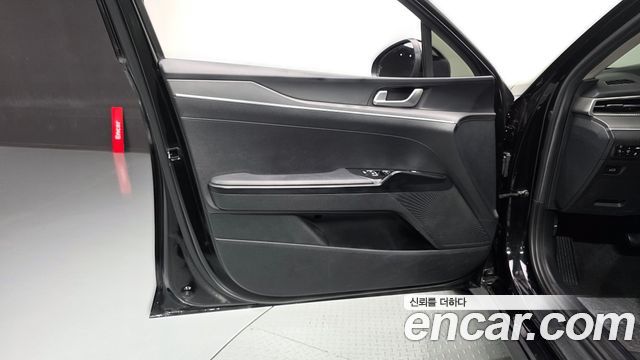 Kia K5 (III) 2.0 Prestige 2022 — фото 30