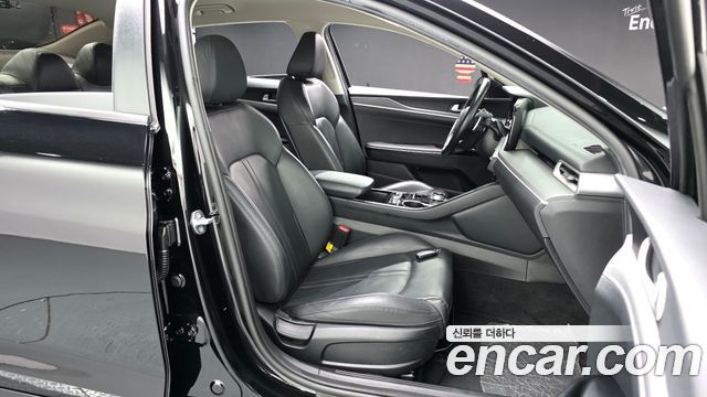 Kia K5 (III) 2.0 Prestige 2022 — фото 32